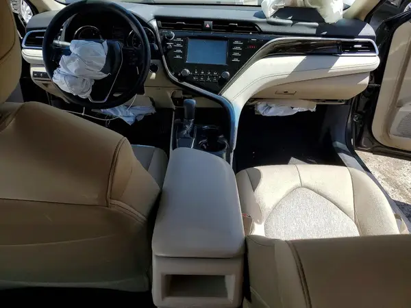 4T1B11HK8JU630534 2018 TOYOTA CAMRY - Image 8