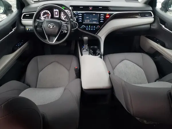 4T1B11HK8JU632901 2018 TOYOTA CAMRY - Image 8