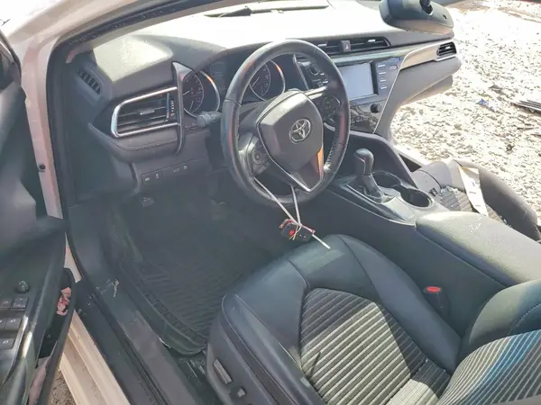 4T1B11HK8JU636186 2018 TOYOTA CAMRY - Image 8