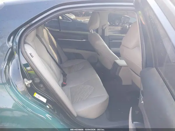4T1B11HK8JU636754 2018 TOYOTA CAMRY - Image 8