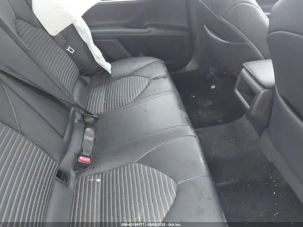 4T1B11HK8JU641372 2018 TOYOTA CAMRY - Image 8