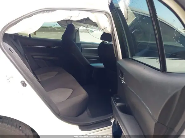 4T1B11HK8JU642487 2018 TOYOTA CAMRY - Image 8