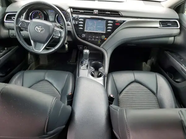 4T1B11HK8JU643266 2018 TOYOTA CAMRY - Image 8