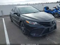4T1B11HK8JU643719 2018 TOYOTA CAMRY