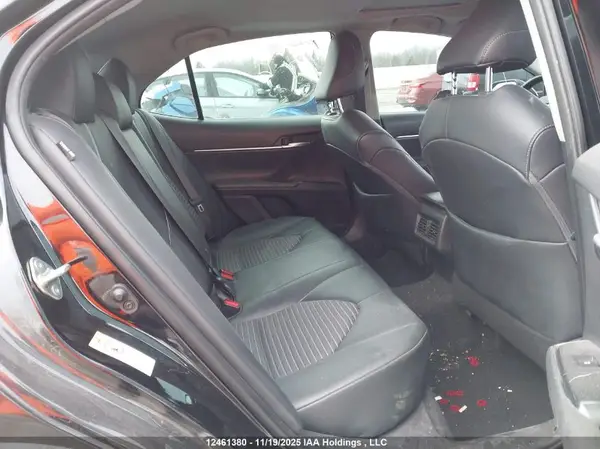 4T1B11HK8JU643719 2018 TOYOTA CAMRY - Image 8