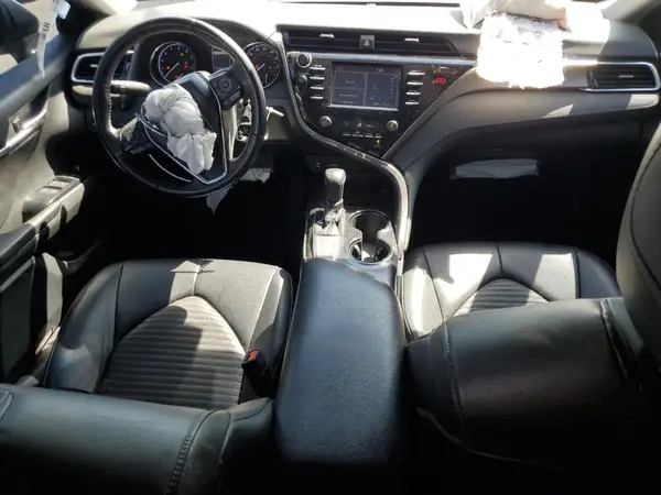 4T1B11HK8JU646068 2018 TOYOTA CAMRY - Image 8