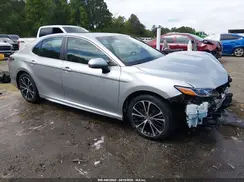 4T1B11HK8JU647074 2018 TOYOTA CAMRY