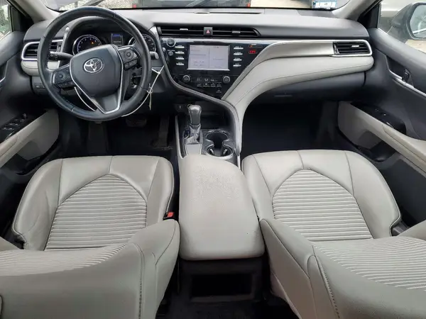 4T1B11HK8JU647222 2018 TOYOTA CAMRY - Image 8