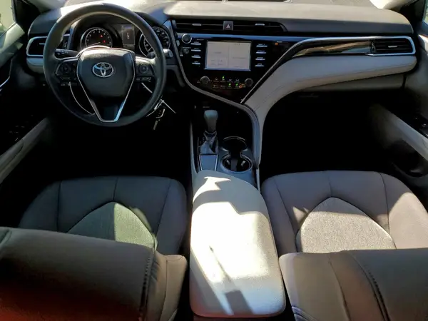 4T1B11HK8JU648564 2018 TOYOTA CAMRY - Image 8