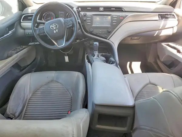 4T1B11HK8JU648757 2018 TOYOTA CAMRY - Image 8