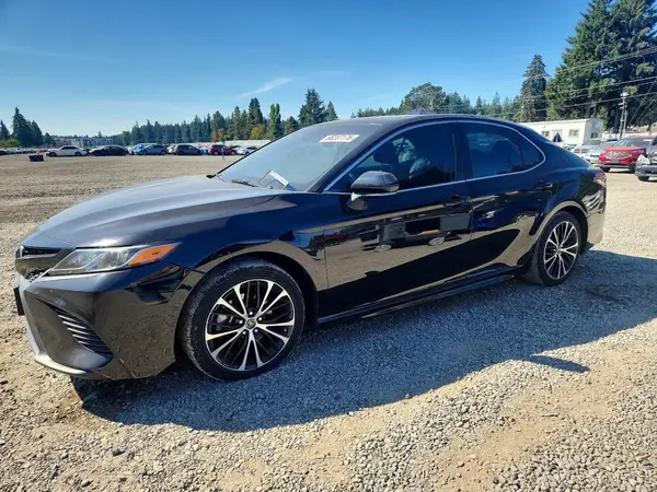 4T1B11HK8JU649715 2018 TOYOTA CAMRY - Image 1