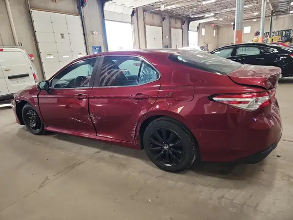 4T1B11HK8JU649844 2018 TOYOTA CAMRY - Image 2