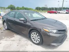 4T1B11HK8JU650833 2018 TOYOTA CAMRY