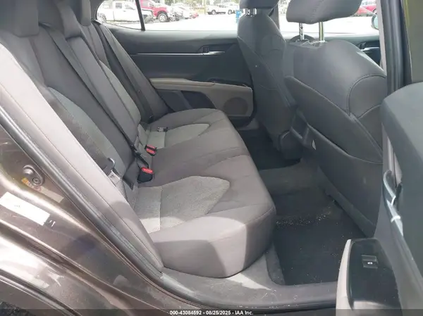 4T1B11HK8JU650833 2018 TOYOTA CAMRY - Image 8