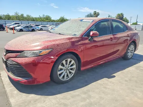 4T1B11HK8JU655269 2018 TOYOTA CAMRY - Image 1