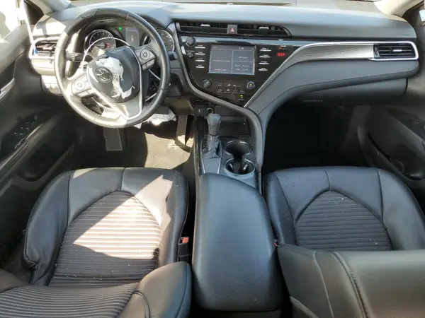 4T1B11HK8JU661136 2018 TOYOTA CAMRY - Image 8