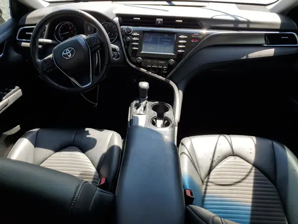 4T1B11HK8JU667034 2018 TOYOTA CAMRY - Image 8