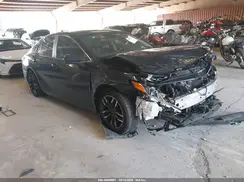 4T1B11HK8JU667132 2018 TOYOTA CAMRY