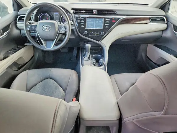 4T1B11HK8JU667499 2018 TOYOTA CAMRY - Image 8