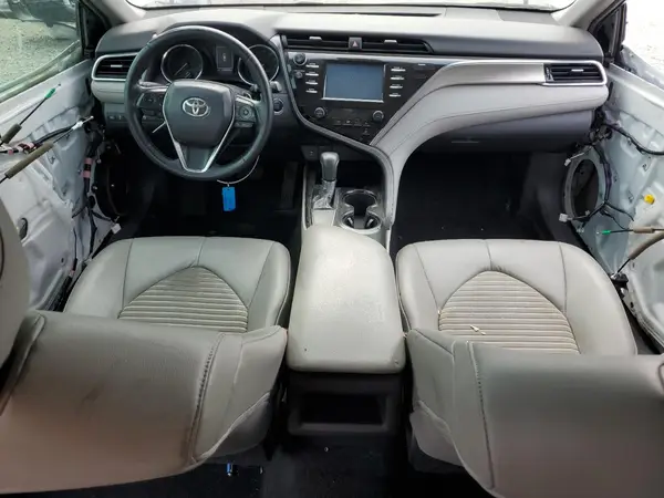 4T1B11HK8JU669723 2018 TOYOTA CAMRY - Image 8