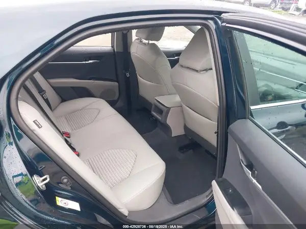 4T1B11HK8JU673559 2018 TOYOTA CAMRY - Image 8
