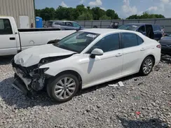 4T1B11HK8JU675831 2018 TOYOTA CAMRY