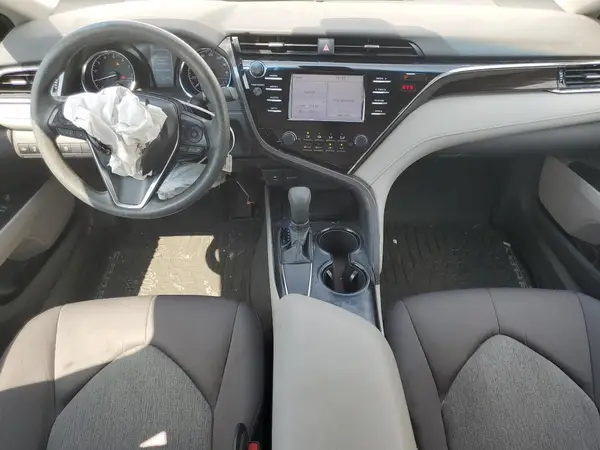 4T1B11HK8JU675831 2018 TOYOTA CAMRY - Image 8