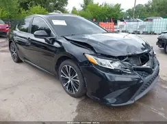 4T1B11HK8JU676915 2018 TOYOTA CAMRY