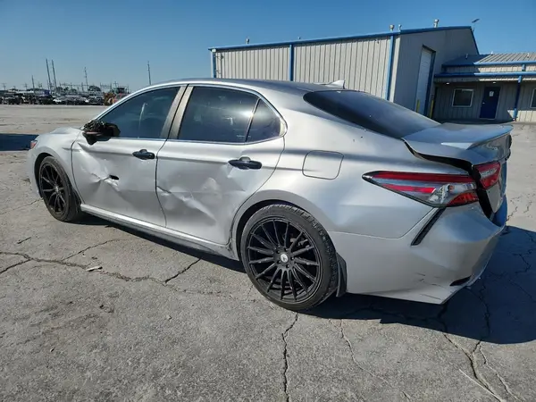 4T1B11HK8KU162063 2019 TOYOTA CAMRY - Image 2