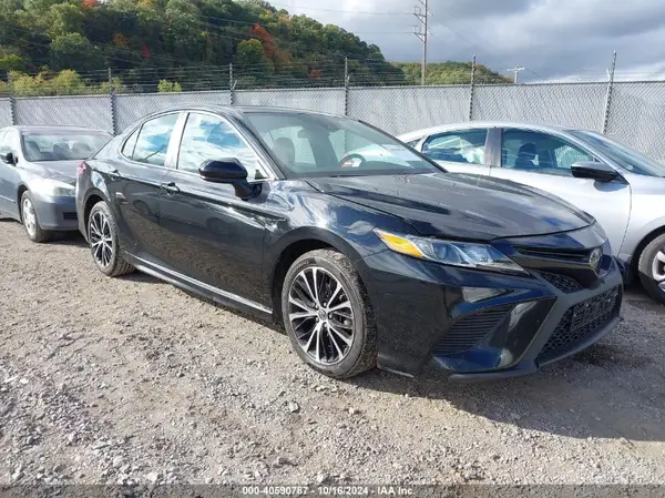 4T1B11HK8KU162340 2019 TOYOTA CAMRY - Image 1