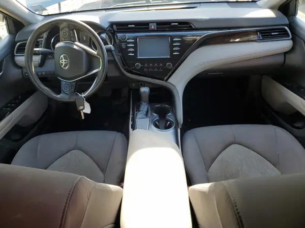 4T1B11HK8KU165352 2019 TOYOTA CAMRY - Image 8