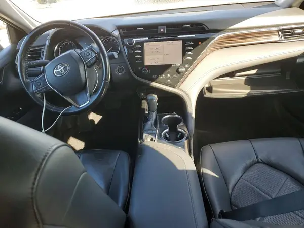 4T1B11HK8KU165710 2019 TOYOTA CAMRY - Image 8