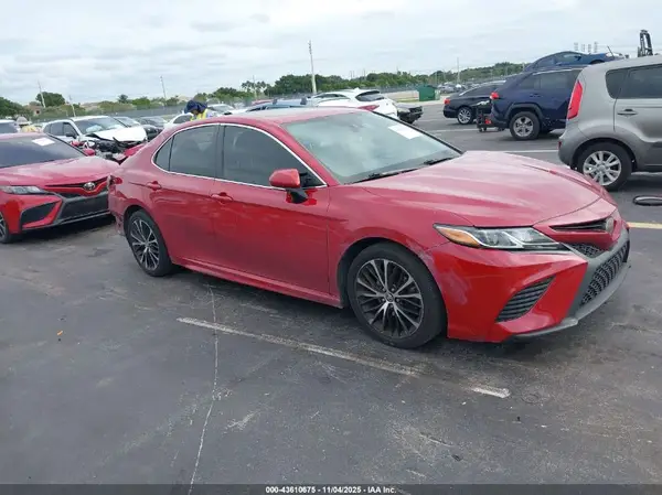 4T1B11HK8KU167232 2019 TOYOTA CAMRY - Image 1
