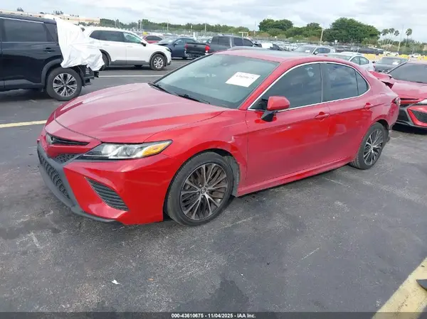 4T1B11HK8KU167232 2019 TOYOTA CAMRY - Image 2