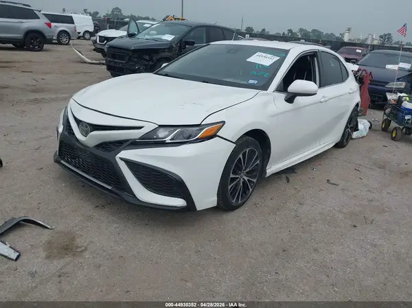 4T1B11HK8KU170082 2019 TOYOTA CAMRY - Image 2