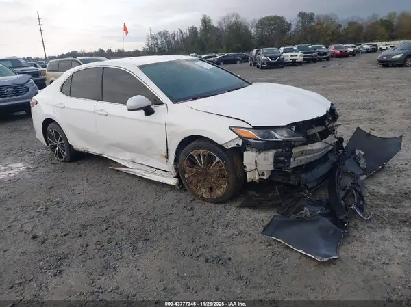 4T1B11HK8KU170244 2019 TOYOTA CAMRY - Image 1