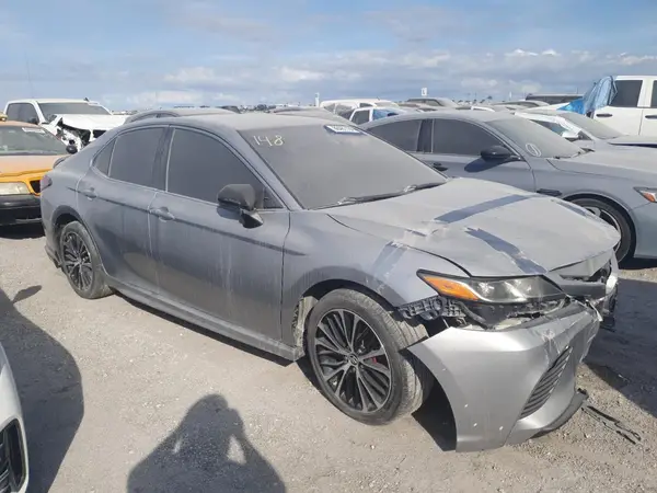4T1B11HK8KU170597 2019 TOYOTA CAMRY - Image 1