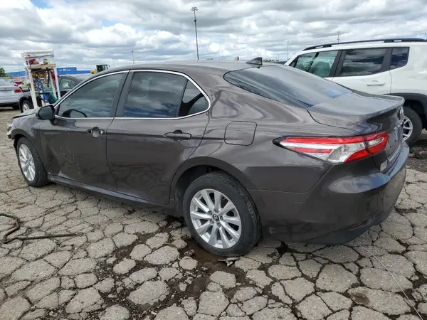 4T1B11HK8KU172141 2019 TOYOTA CAMRY - Image 2