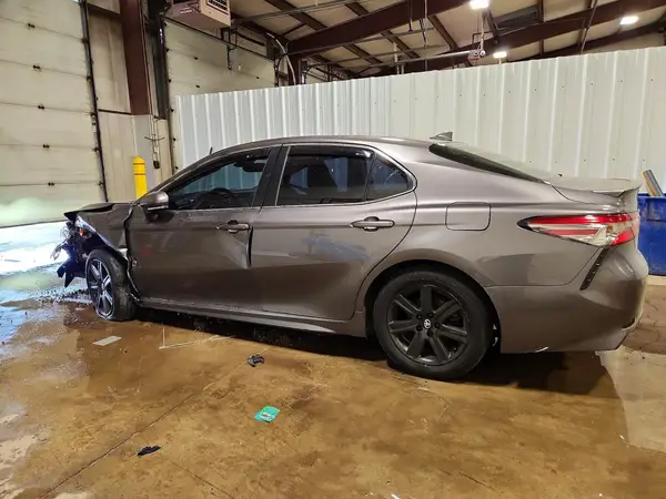 4T1B11HK8KU173144 2019 TOYOTA CAMRY - Image 2