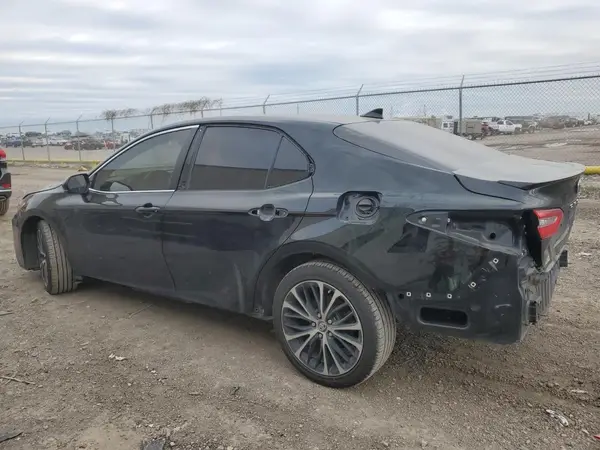 4T1B11HK8KU173886 2019 TOYOTA CAMRY - Image 2