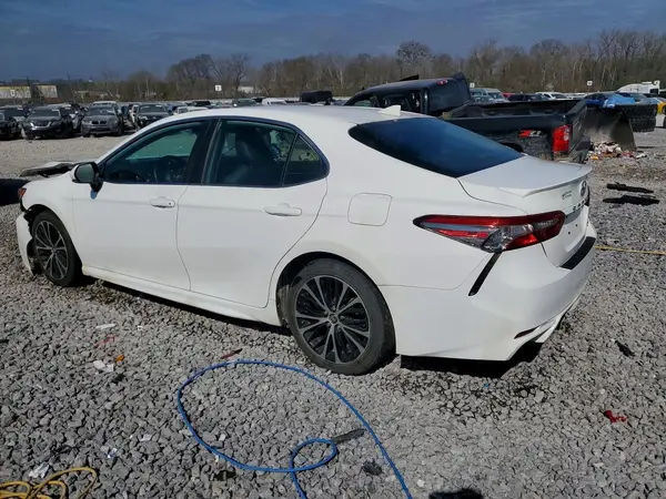 4T1B11HK8KU174472 2019 TOYOTA CAMRY - Image 2