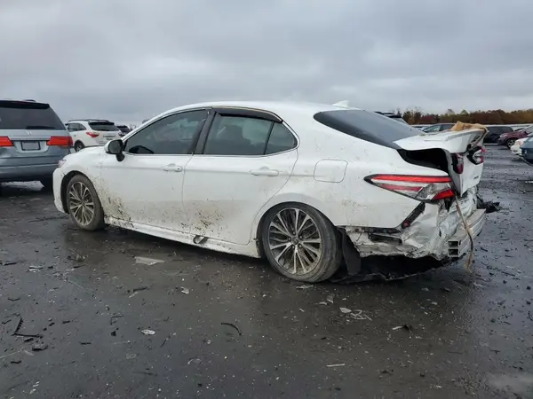 4T1B11HK8KU179980 2019 TOYOTA CAMRY - Image 2