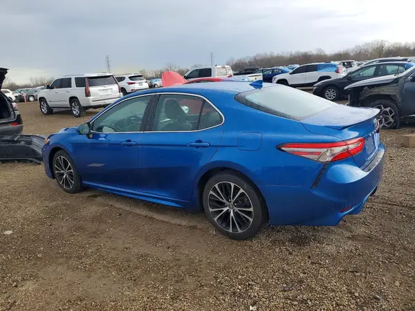 4T1B11HK8KU183513 2019 TOYOTA CAMRY - Image 2