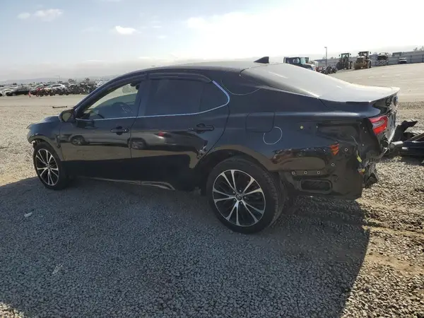 4T1B11HK8KU187738 2019 TOYOTA CAMRY - Image 2