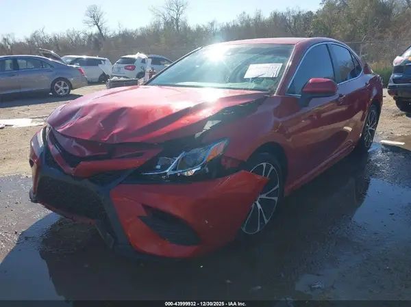4T1B11HK8KU189070 2019 TOYOTA CAMRY - Image 2