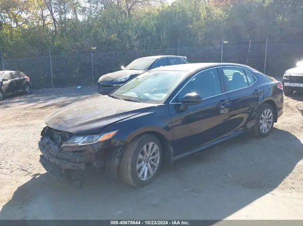 4T1B11HK8KU191370 2019 TOYOTA CAMRY - Image 2