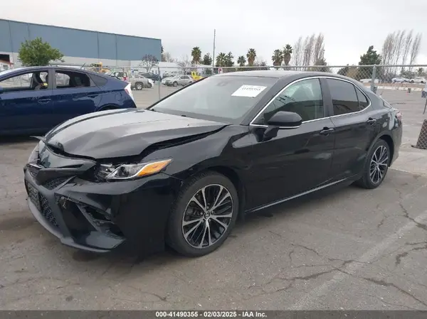 4T1B11HK8KU192115 2019 TOYOTA CAMRY - Image 2