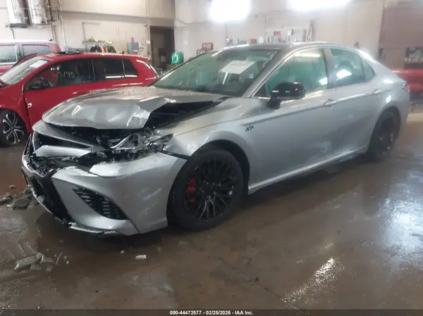 4T1B11HK8KU192583 2019 TOYOTA CAMRY - Image 2