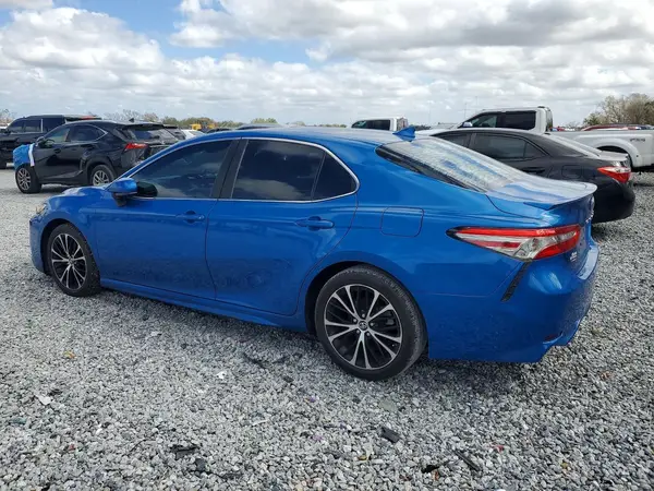 4T1B11HK8KU194544 2019 TOYOTA CAMRY - Image 2