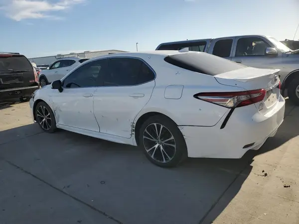 4T1B11HK8KU195080 2019 TOYOTA CAMRY - Image 2